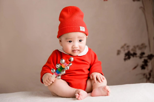 陆丰怀孕肚子饿了就想吐